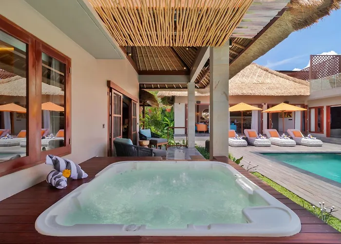 Mahkota Stunning 5 Bed, Newly Renovated, * Seminyak (Bali)