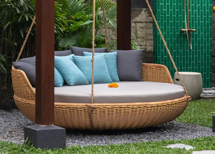 Mahkota Stunning 5 Bed, Newly Renovated, *