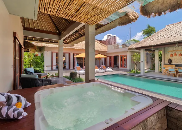 Mahkota Stunning 5 Bed, Newly Renovated, * Seminyak (Bali)