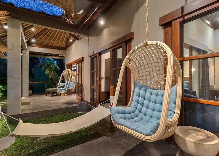 Mahkota Stunning 5 Bed, Newly Renovated, Villa