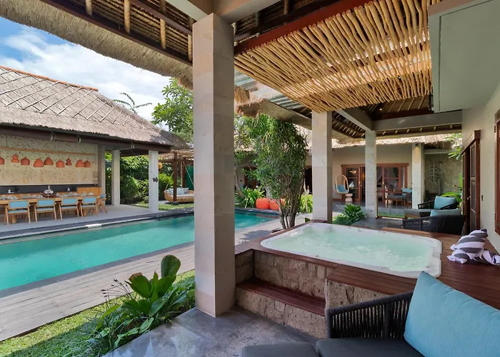 Mahkota Stunning 5 Bed, Newly Renovated, * Seminyak (Bali)