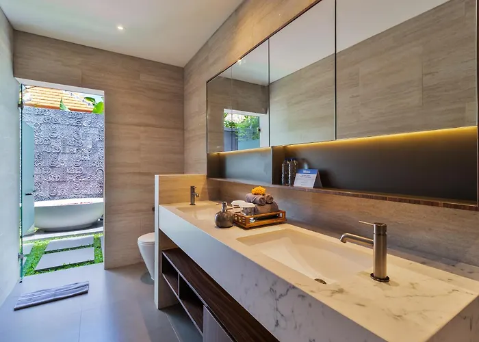 Villa Mahkota Stunning 5 Bed, Newly Renovated, Seminyak (Bali)