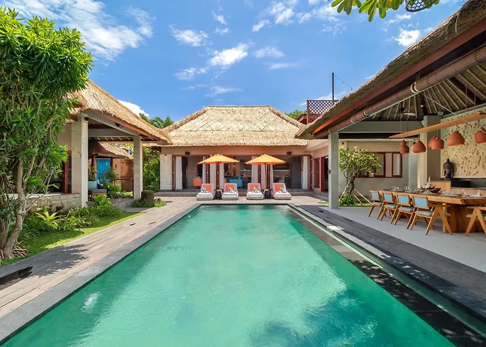 Mahkota Stunning 5 Bed, Newly Renovated,