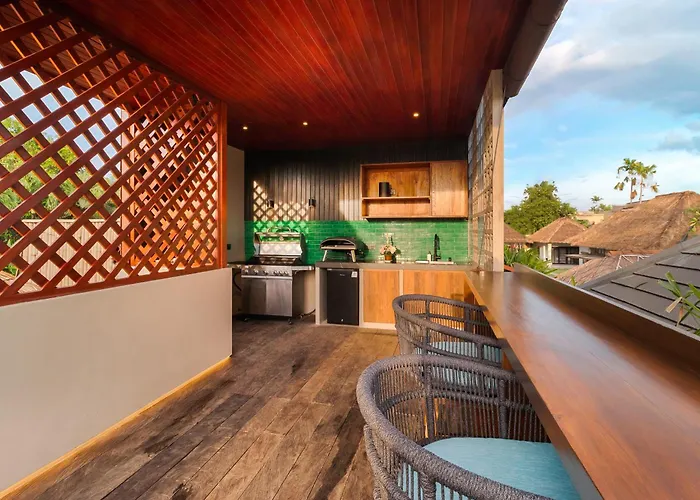 Mahkota Stunning 5 Bed, Newly Renovated, Villa Seminyak (Bali)