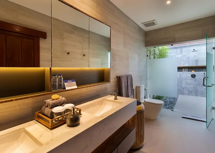 Mahkota Stunning 5 Bed, Newly Renovated, Villa Seminyak (Bali)